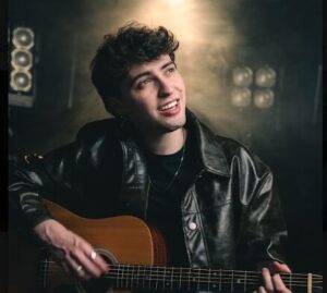 Romantismo marca nova fase de Gabriel Aiala